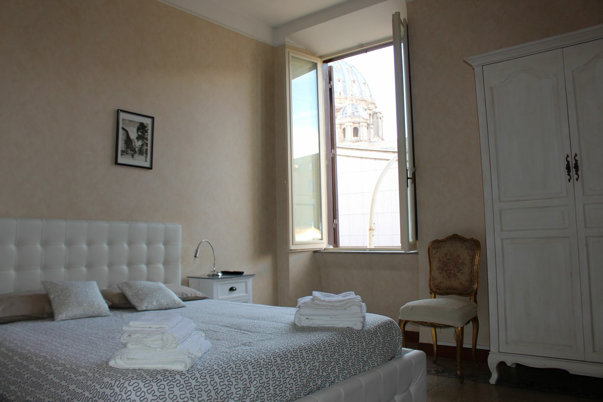 Maison Cavalleggeri Roma